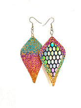 Load image into Gallery viewer, Angel Feathers Earrings!